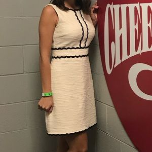 Kate Spade scallop tweed dress Size 2